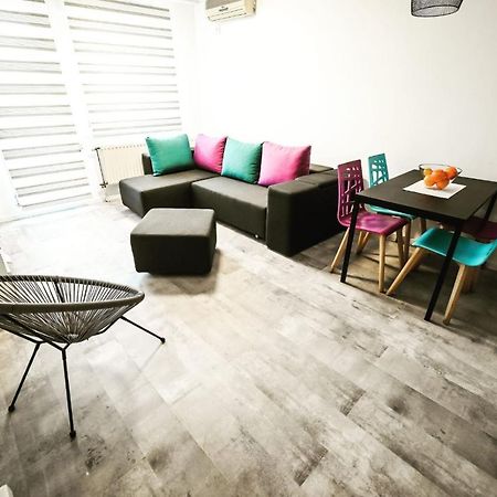 Chill Out Apartment Novi Sad Luaran gambar